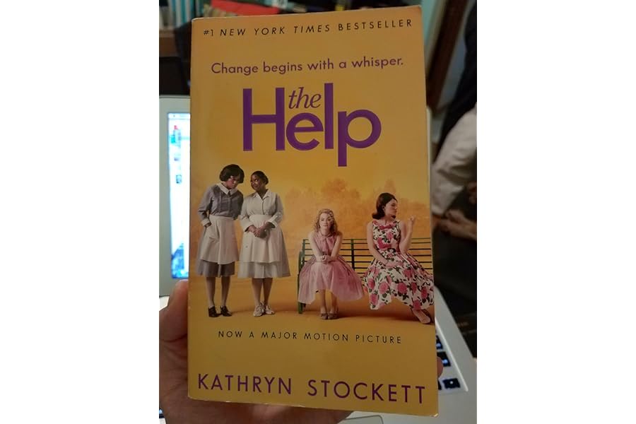 The Help by Kathryn Stockett help-kathryn-stockett-book-summary